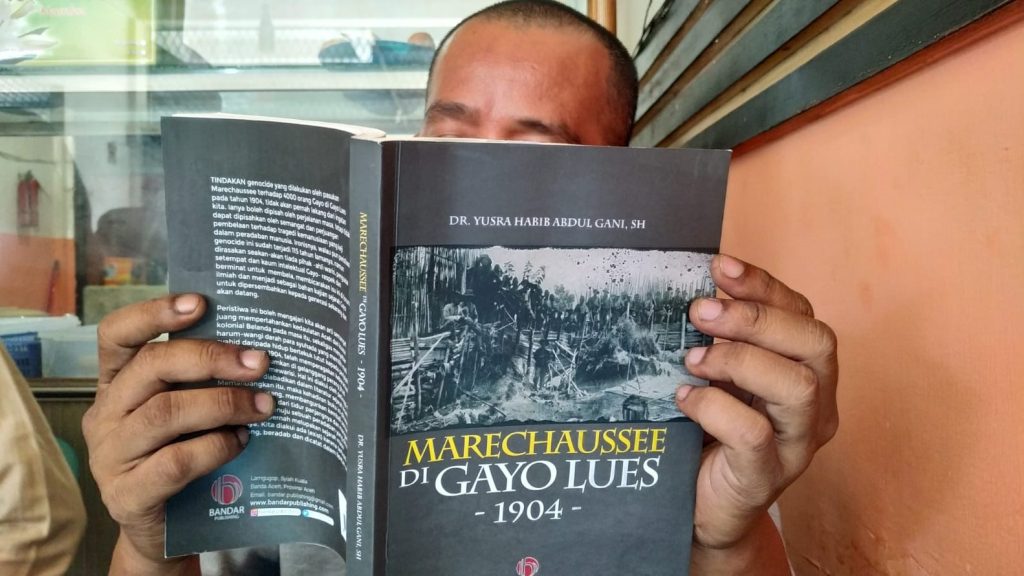 Buku pembantaian warga Gayo Lues oleh Belanda. 