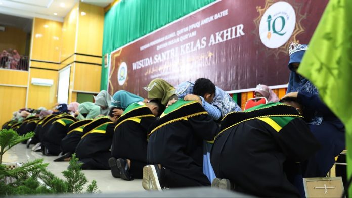 Dayah Insan Qurani Aceh Besar Wisuda 99 Santri, 38 Orang Hafal Al-Qur’an 30 Juz