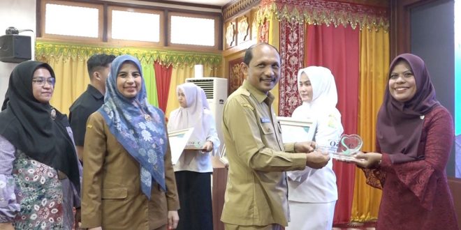 5 Perempuan Aceh Terima Penghargaan dari OASE KIM