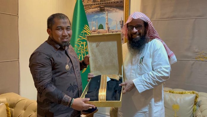 Bupati Aceh Besar Muhammad Iswanto dan Syekh Ahmed