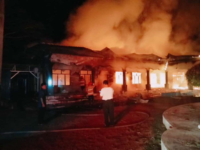 Pesantren Gontor di Gampong Meunasah Baro, Kecamatan Seulimeum, Kabupaten Aceh Besar, Aceh, terbakar pada Rabu (23/8/2023) sekitar pukul 2.45 WIB.
