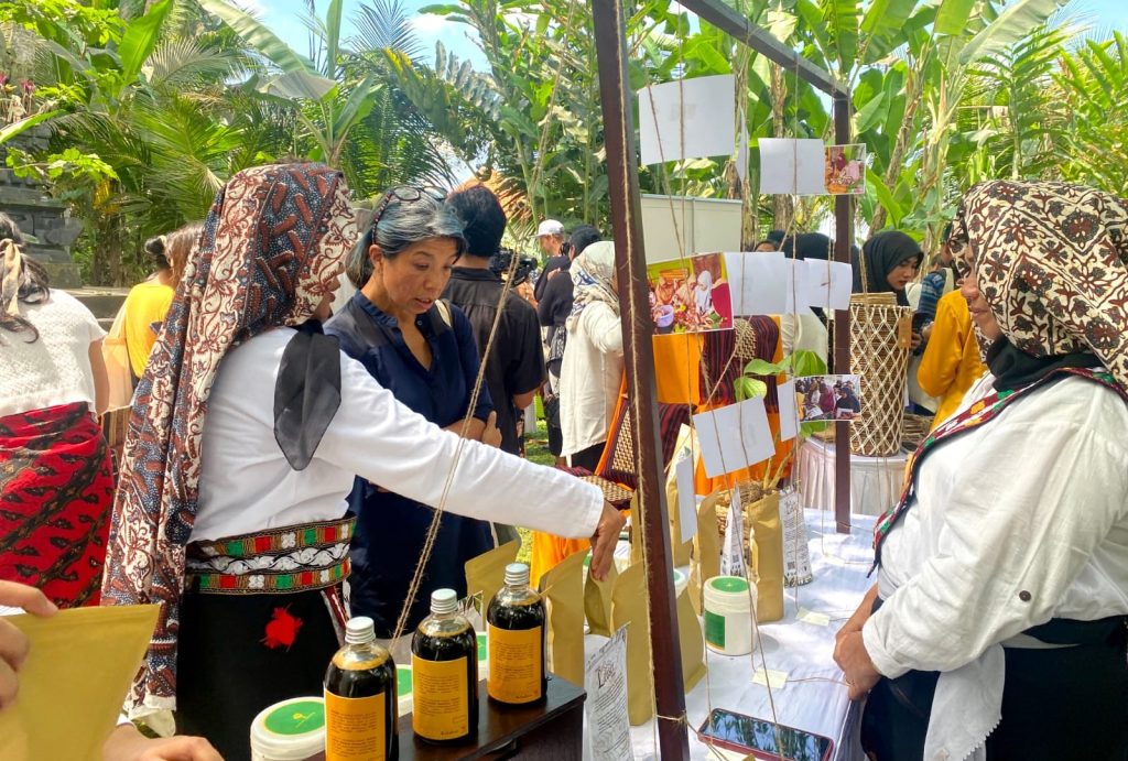 Women Ecopreneurs Fest Pamerkan 9 Usaha Ramah Lingkungan, Termasuk Janeng & Aren dari Samar Kilang