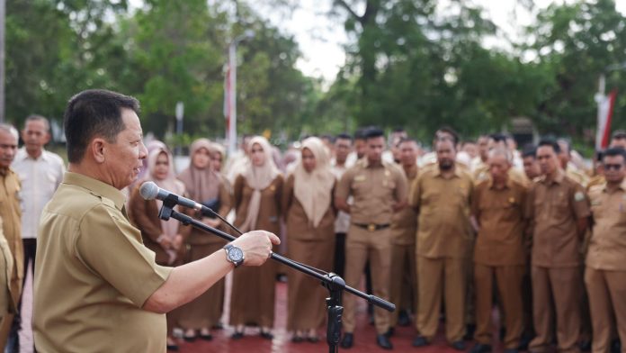 Pj Gubernur Aceh Keluarkan Edaran Penguatan Syariat Islam bagi ASN dan Masyarakata