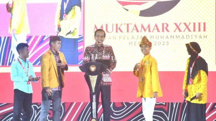 Presiden Jokowi Dorong Generasi Muda Kuasai Iptek Disertai Budi Pekerti