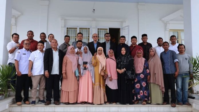 Korban Pelanggaran HAM bertemu Wali Nanggroe Aceh