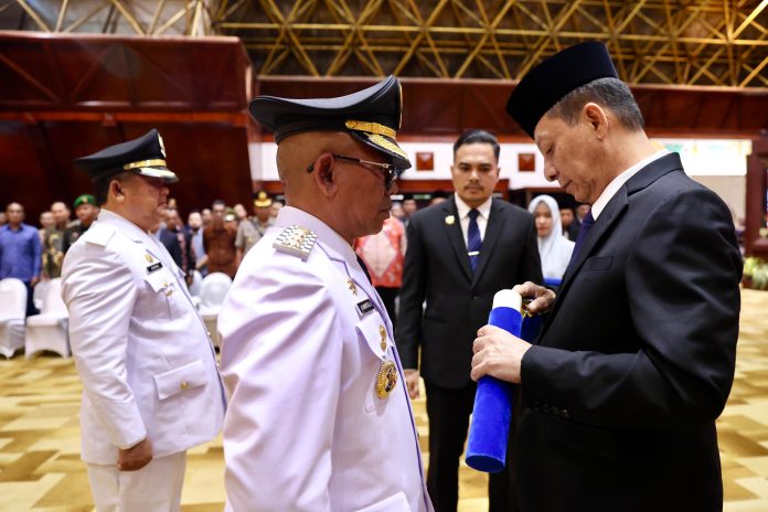 Achmad Marzuki Lantik Pj Bupati Aceh Jaya dan Aceh Tamiang