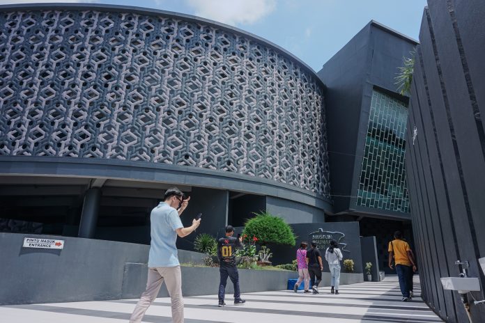 Museum Tsunami Aceh