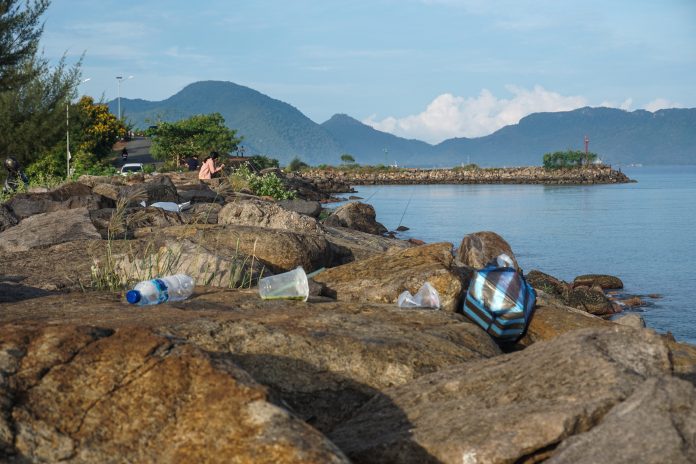 Sampah di Ulee Lheue