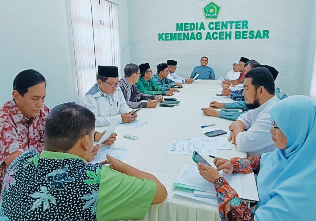 Kemenag Aceh Besar Tetapkan Besaran Zakat Fitrah dengan Beras 2,8 Kg per Jiwa