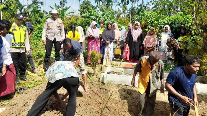 Seorang pria pencari madu meninggal jatuh dari pohon tualang di pedalaman hutan Gampong Peureupok, Kecamatan Paya Bakong, Aceh Utara, Kamis (9/5/2024).