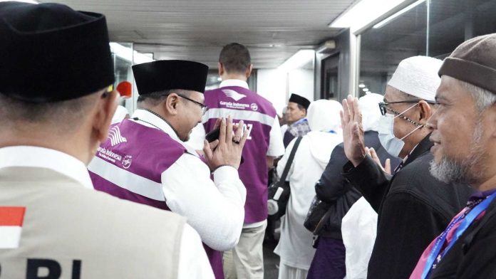 Menag Lepas Keberangkatan Jemaah Haji Kloter Pertama: Luruskan Niat, Jaga Kesehatan