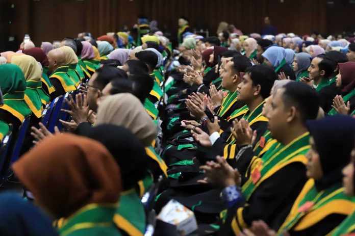 USK Wisuda 2.576 Lulusan, Termasuk Mahasiswa Internasional