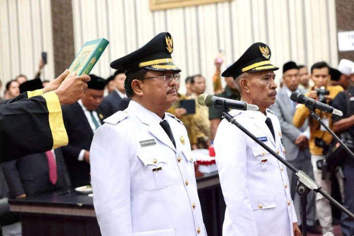 Safriadi Oyon dan Hamzah Sulaiman Resmi Jabat Bupati-Wabup Aceh Singkil