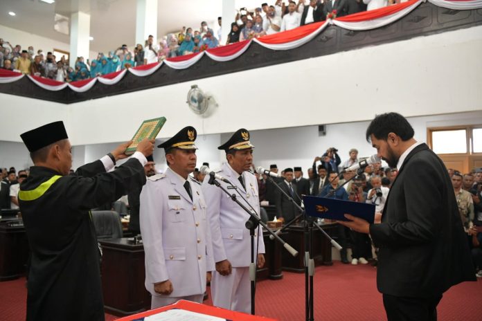 Sibral Malasyi dan Hasan Basri Dilantik Jadi Bupati-Wakil Bupati Pidie Jaya