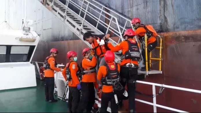 ABK Filipina Dievakuasi ke RSUDZA Banda Aceh