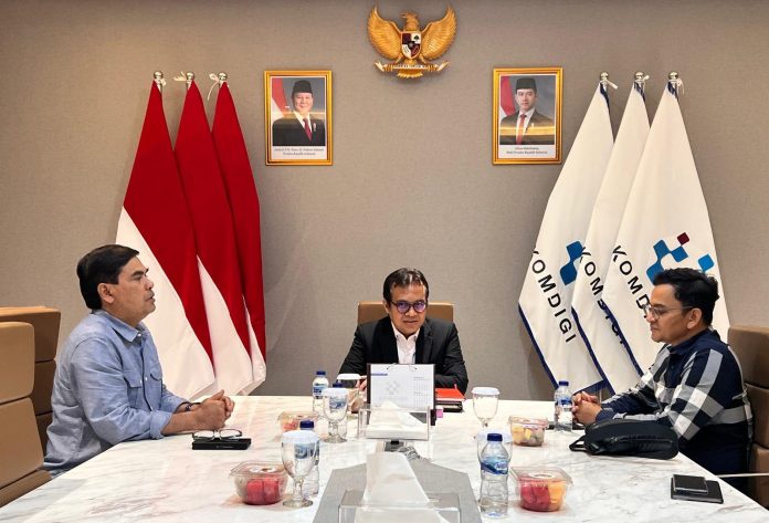 Rektor UIN Ar-Raniry Temui Wamen Komdigi Nezar Patria Bahas Kolaborasi Menuju World Class University