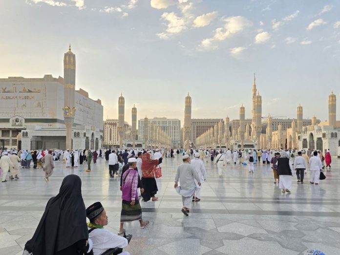 Jemaah Haji Aceh Geser ke Madinah Mulai Besok