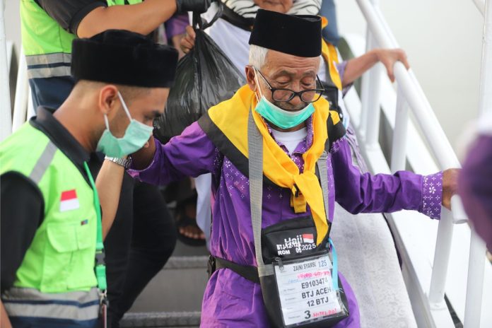 Seluruh Kloter Jemaah Haji Aceh Kembali ke Tanah Air: 12 Meninggal Dunia, 5 Masih Dirawat di Arab Saudi