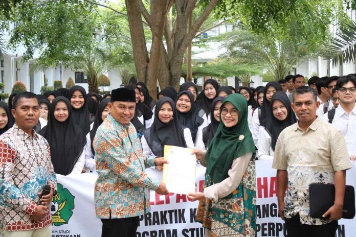 87 Mahasiswa Prodi Ilmu Perpustakaan UIN Ar-Raniry Ikuti PKL di 39 Instansi