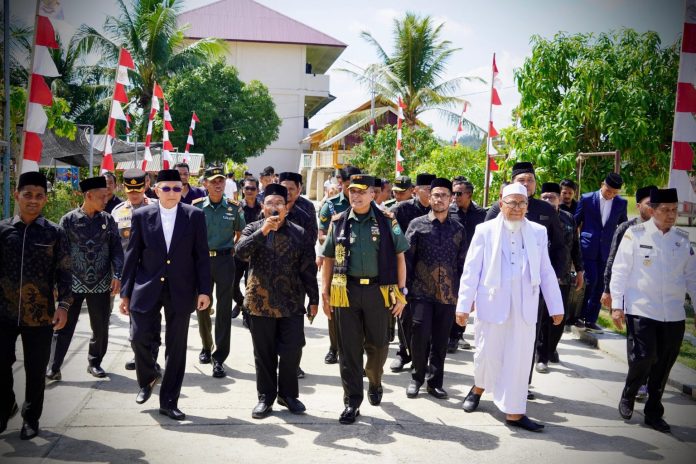 Pangdam IM Sampaikan Kuliah Umum di Dayah Jeumala Amal