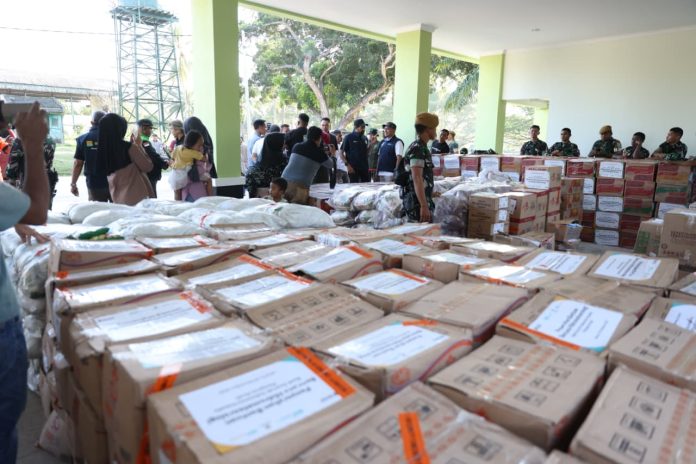 Gubernur Mualem Pantau Distribusi Bantuan di Aceh Utara Butuh Helikopter Jangkau Daerah Terisolasi