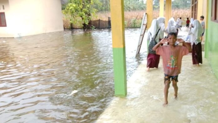 Sejumlah Sekolah di Subulussalam Hentikan Kegiatan Belajar Mengajar akibat Banjir