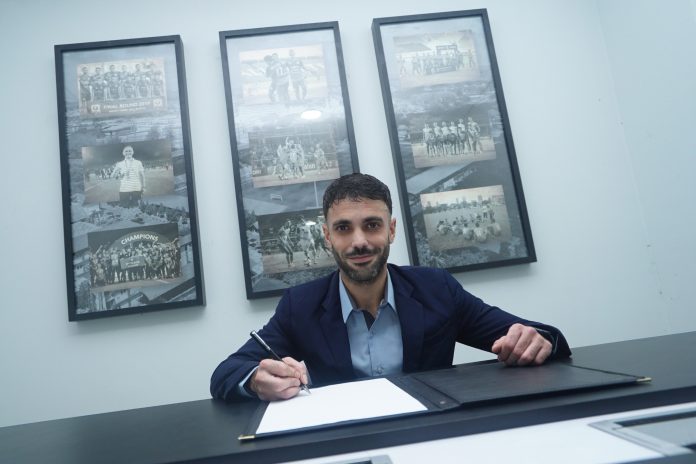 Pemain Spanyol Juan Mera Resmi Berseragam Persiraja