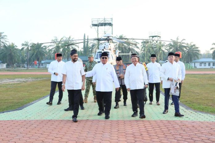 Presiden Prabowo Salat Idulfitri di Aceh Tamiang