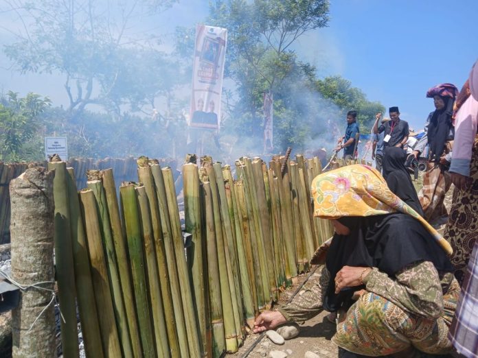 Abdya Pecahkan Rekor MURI Bakar 15 Ribu Lemang dan Sajikan 34 Ribu Tape di HUT ke-24