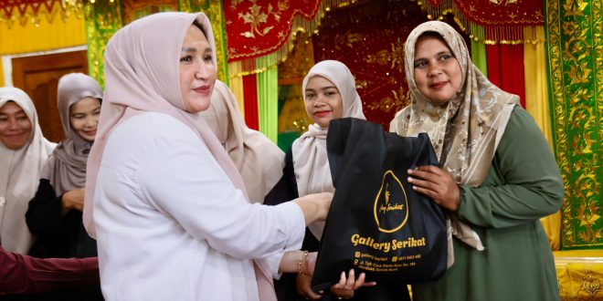 Kak Na Ajak Masyarakat Pererat Silaturahmi Jelang IdulFitri, Santuni Mantan Inong Balee