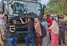 Kesepakatan Musyawarah Diduga Diabaikan, Warga Adang Kendaraan PT BSM
