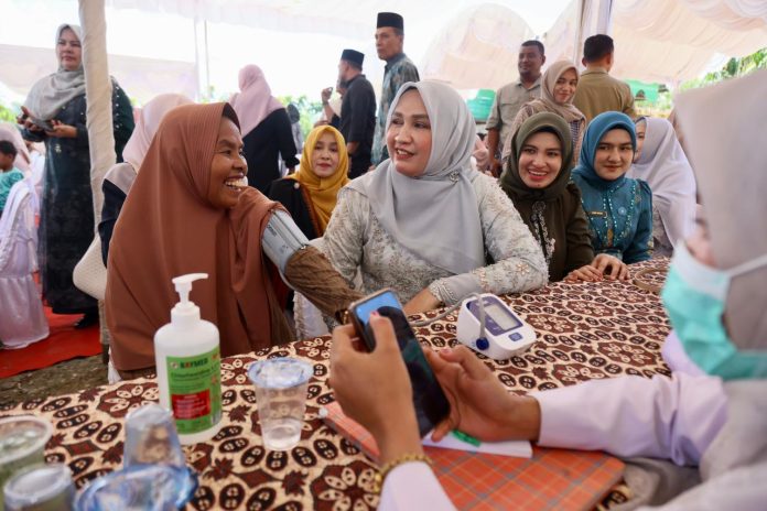Kak Na Gelar Open House Iduladha Perdana di Pedalaman Aceh Barat, Serap Aspirasi Warga
