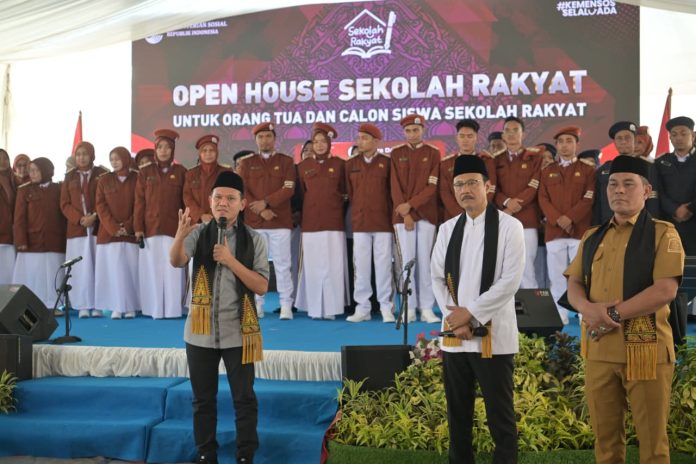 Mensos dan Wagub Aceh Hadiri Open House Sekolah Rakyat di Aceh Besar