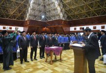 Mualem Lantik 248 Kepala SMA, SMK, dan SLB se-Aceh Mualem Lantik 248 Kepala SMA, SMK, dan SLB se-Aceh