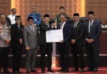 Pertanggungjawaban APBA 2025 Disetujui DPRA, Dek Fadh Ungkap Langkah Pemerintah Aceh Pertanggungjawaban APBA 2025 Disetujui DPRA, Dek Fadh Ungkap Langkah Pemerintah Aceh