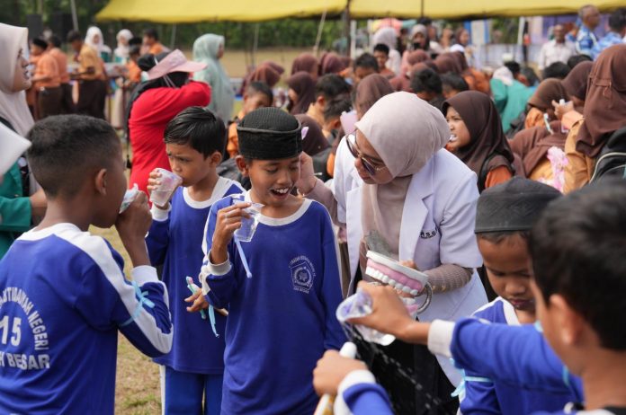 FKG USK Gelar Aksi Kaninus ke-16 di Aceh Besar, Warga Antusias Dapatkan Pengobatan Gigi Gratis