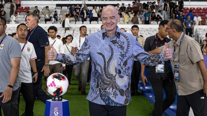 Jelang Final Indonesia vs Thailand, Gianni Infantino Cek Kesiapan GBK