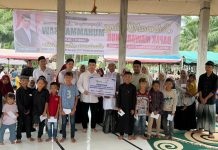 Kepala BPMA Salurkan Santunan Anak Yatim dan Bantuan Balai Pengajian di Aceh Timur Kepala BPMA Salurkan Santunan Anak Yatim dan Bantuan Balai Pengajian di Aceh Timur